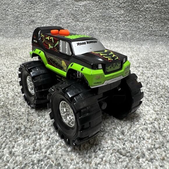 Toy State Road Rippers Bone Saw Monster Truck Lights Sounds - Picture 1 of 10